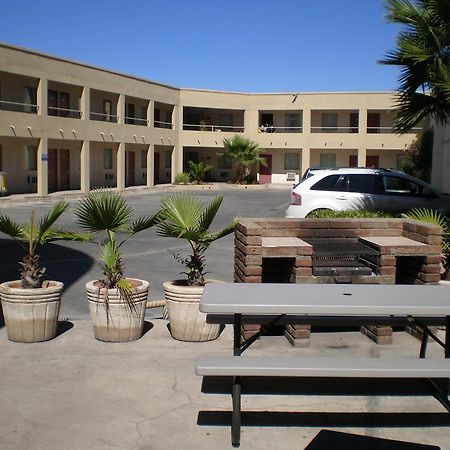 American Inn Hotel & Suites Parral Exterior foto